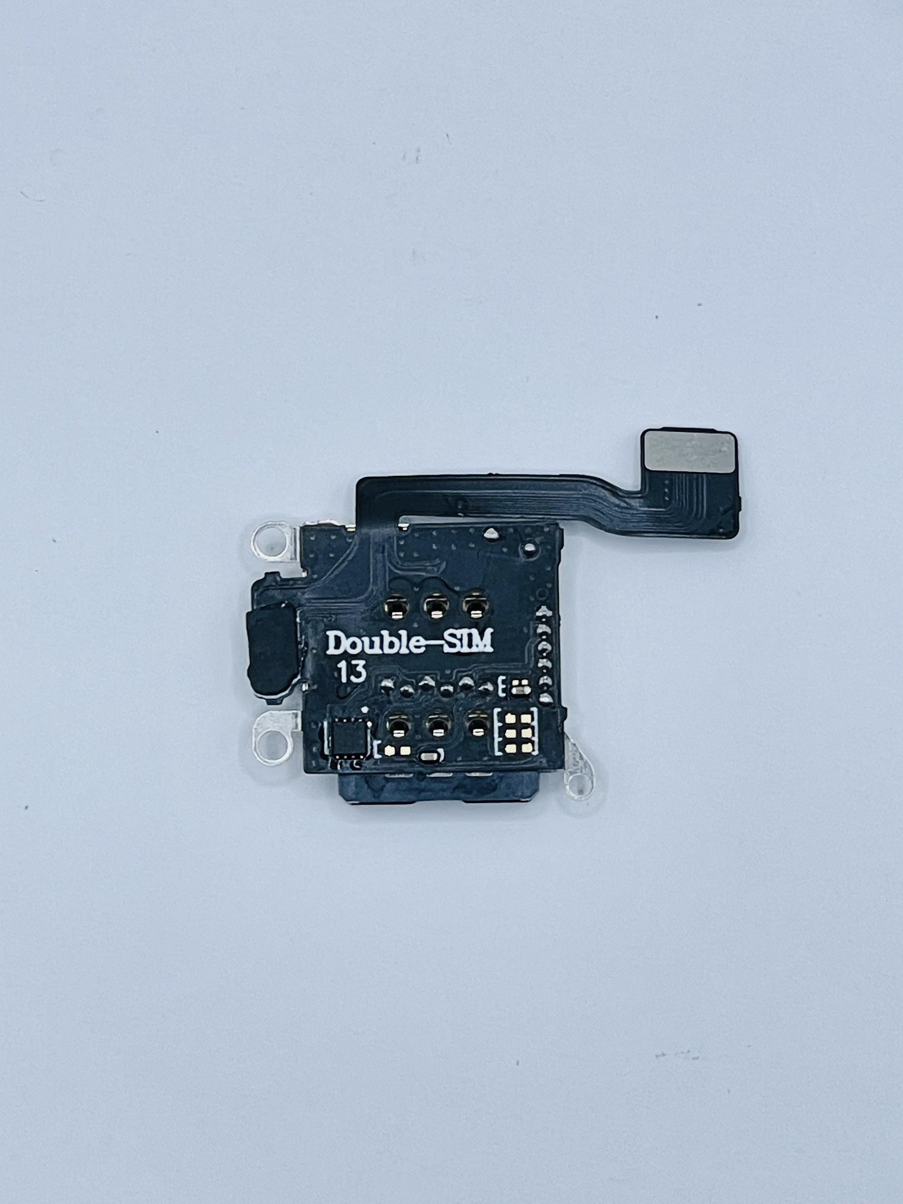 Flex MEP / SIM Hub para iPhone 13