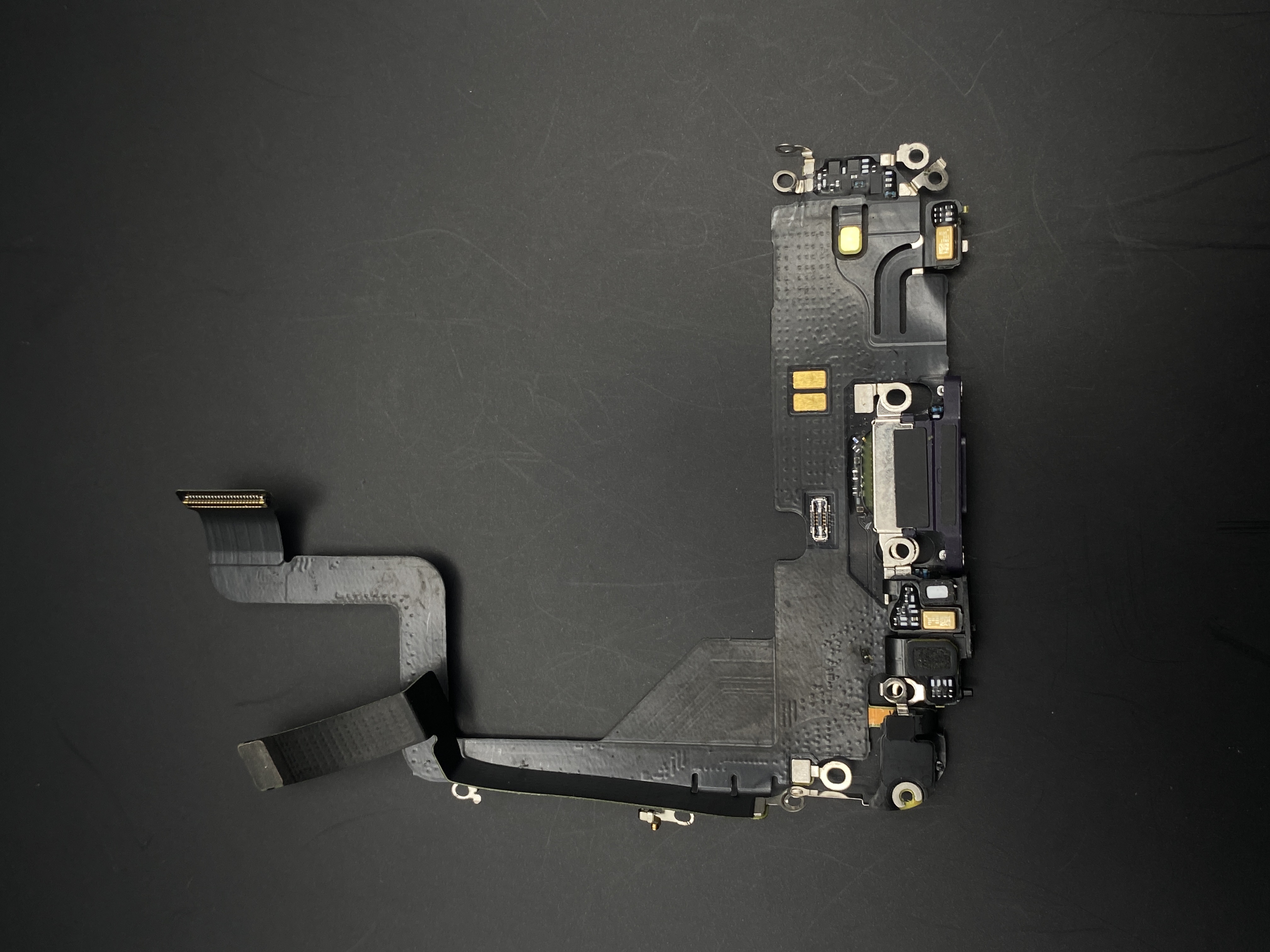 Carga iPhone 14 Pro